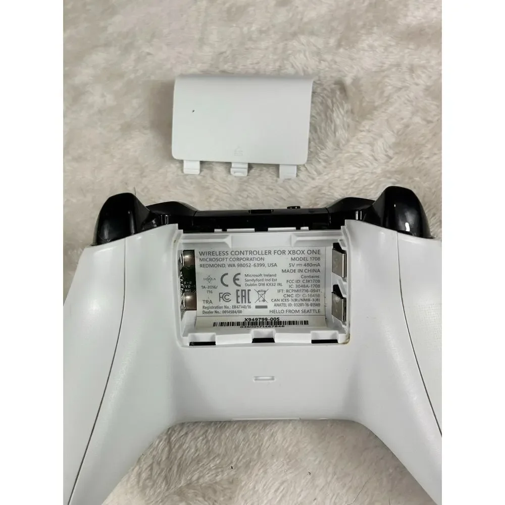 Microsoft Xbox Wireless Controller for Xbox one, Series X/S - White